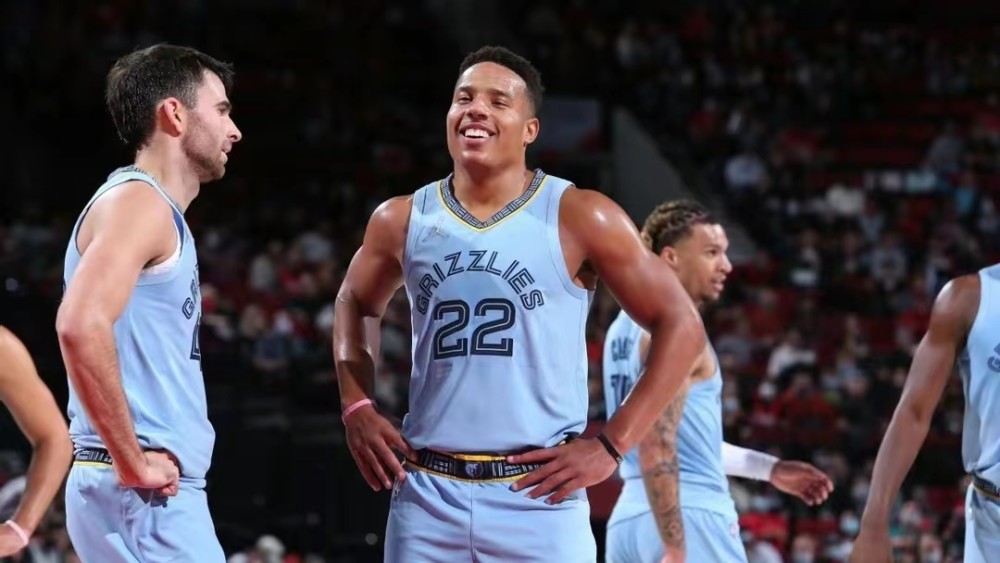 天博官网首页关于里昂今晚远射贴柱，志在全明星赛名次提升，更衣室稳定，高层口径保持一致的信息