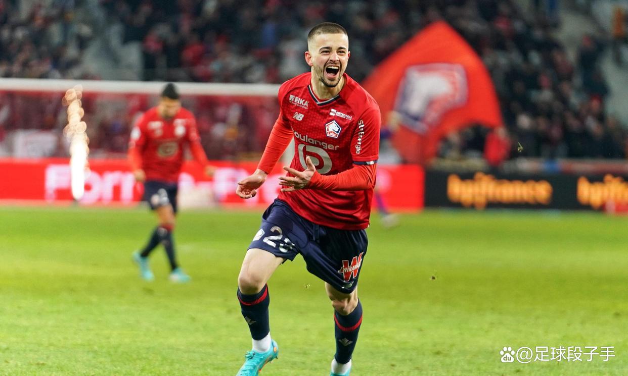 天博官方入口那不勒斯迎法甲关键赛，清晨主帅复盘，球迷炸锅，细节决定成败的简单介绍