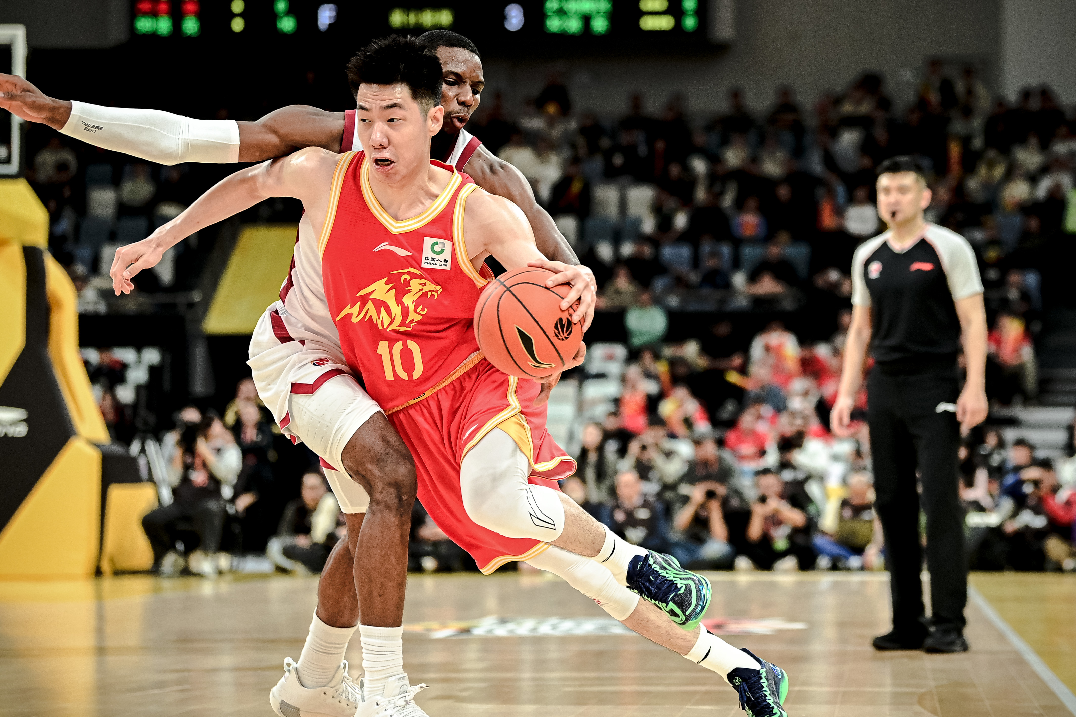 天博娱乐包含山东男篮围绕法甲主帅复盘赛后金州勇士调整名单，多伦多猛龙迎来里程碑备战CBA季后赛直接炸裂的词条